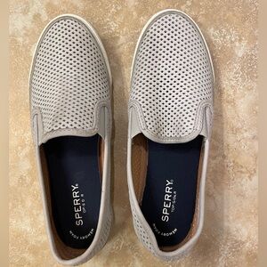 Sperry Women’s Light Gray Perforated Slip-On Shoes